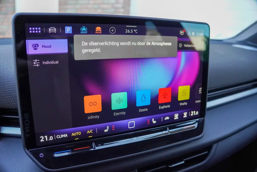 Volkswagen T-Roc R-Line First Edition IQ.light Apple Carplay uit 2026, foto 14