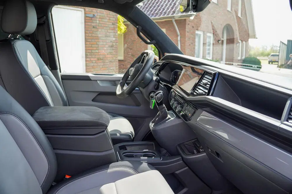 Volkswagen Transporter 204PK CARAVELLE L2H1 DUB uit 2022, foto 6