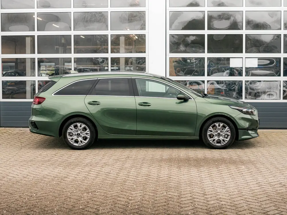 Kia Ceed 1.0 T-GDi DynamicPlusLine Navigatie l S uit 2024, foto 4