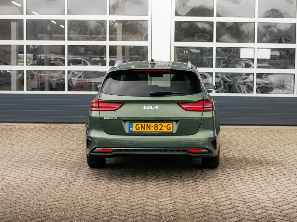 Kia Ceed 1.0 T-GDi DynamicPlusLine Navigatie l S uit 2024, foto 6