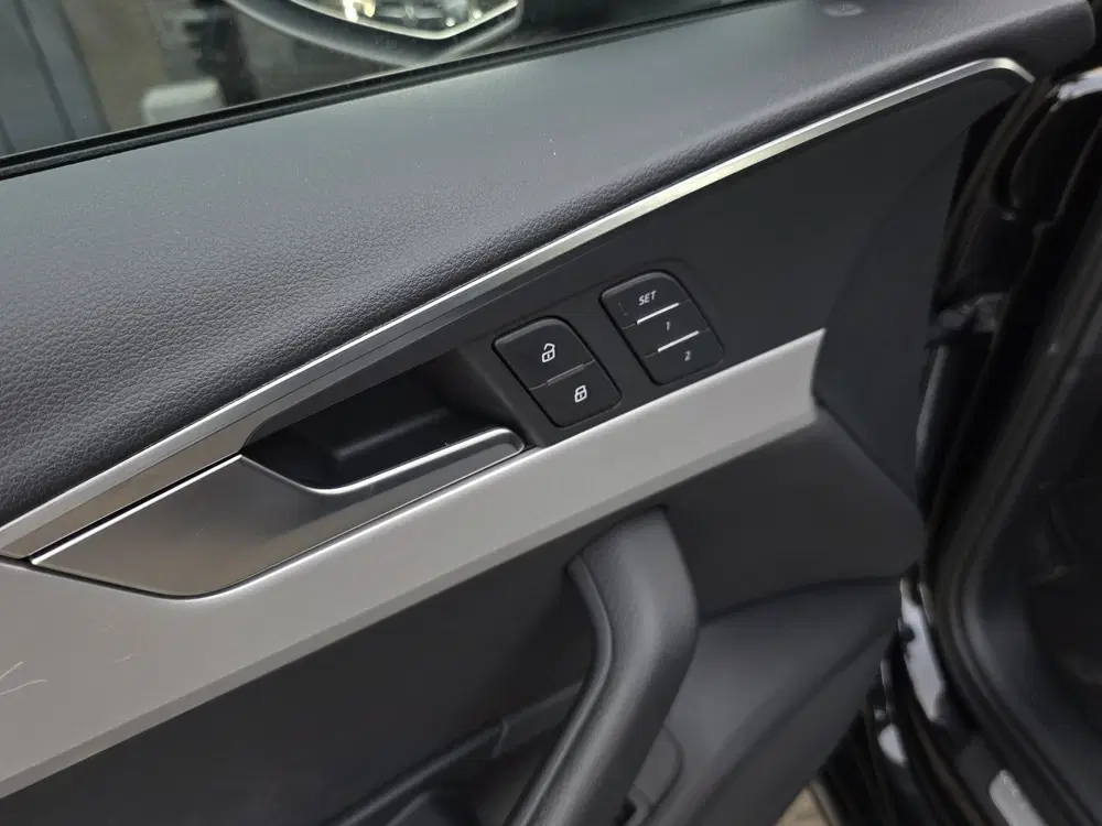 Audi A4 35 TFSI Pro Line + S-LINE VELGEN + ADAPT C uit 2021, foto 17