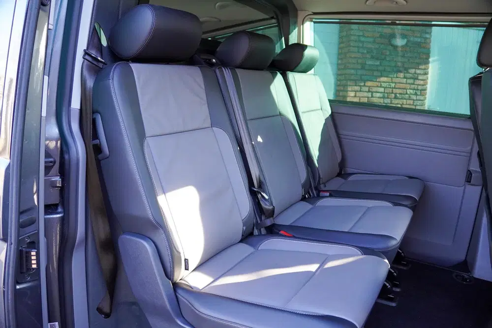Volkswagen Transporter 2.0 TDI 204 pk DSG Aut. Highline Edit uit 2023, foto 4