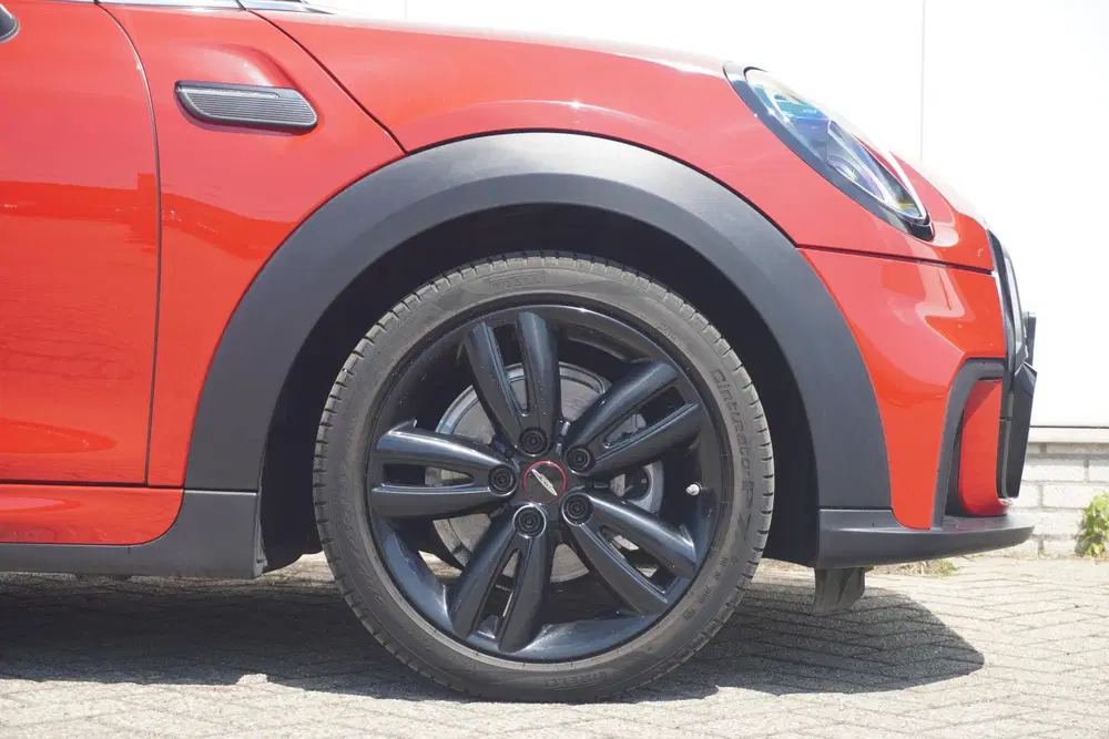 Mini Cabrio Cooper C uit 2023, foto 10