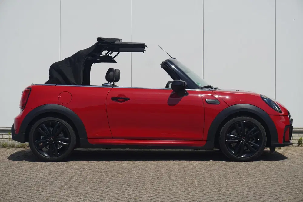 Mini Cabrio Cooper C uit 2023, foto 7