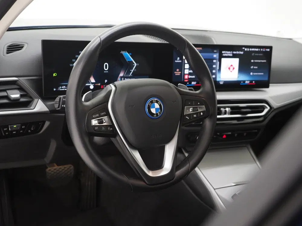BMW 3-serie 3 Serie Touring 320e xDrive LCI Shadow Lin uit 2023, foto 16