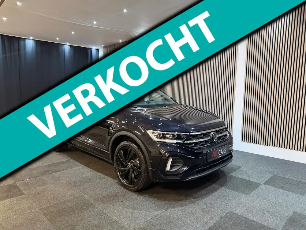 Volkswagen T-Roc 1.5 TSI R-Line Edition Pano Camera Keyless uit 2024