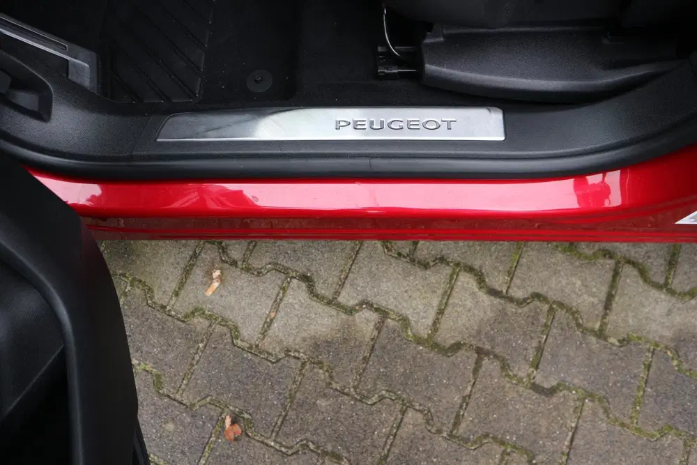 Peugeot 3008 1.2 PureTech GT Line NAVI PANORAMADAK LED uit 2019, foto 16