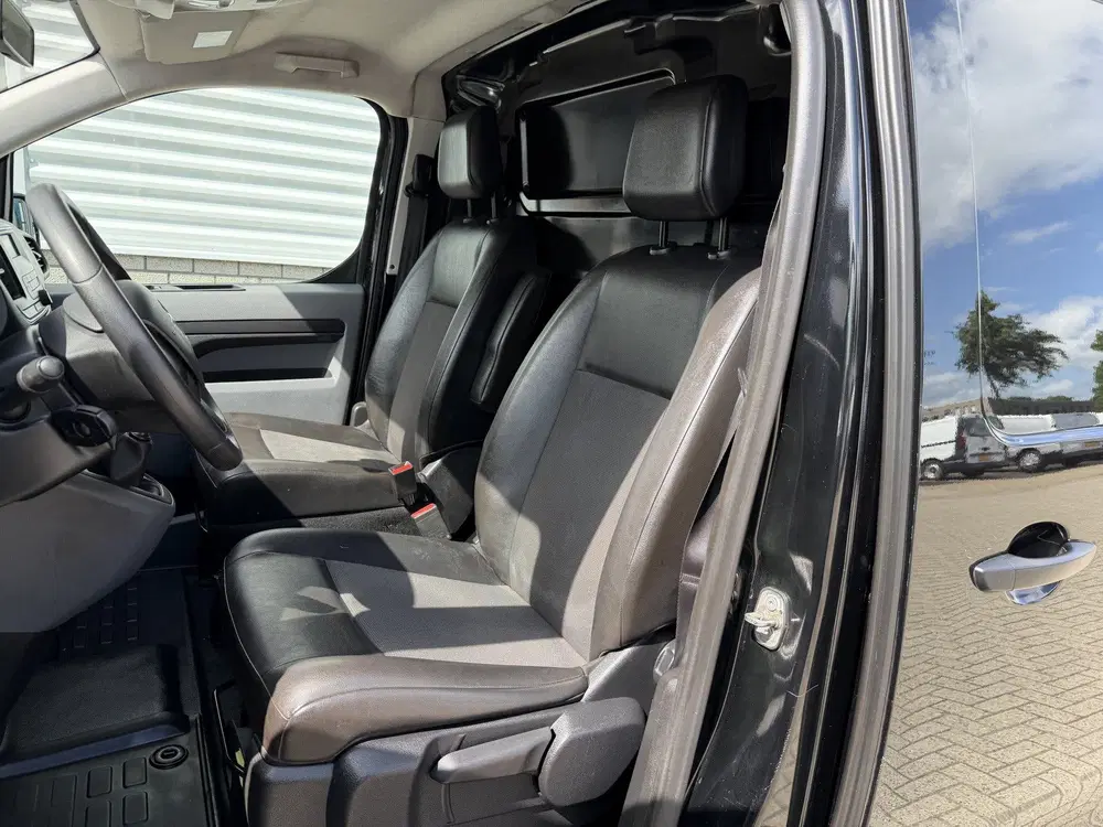 Opel Vivaro 1.5 CDTI L2H1 Edition uit 2021, foto 20