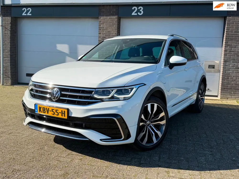 Volkswagen Tiguan 1.4 TSI eHybrid R-Line Business+ uit 2022