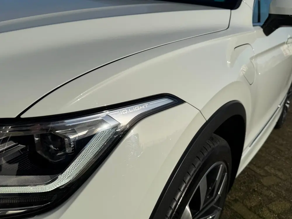 Volkswagen Tiguan 1.4 TSI eHybrid R-Line Business+ uit 2022, foto 12