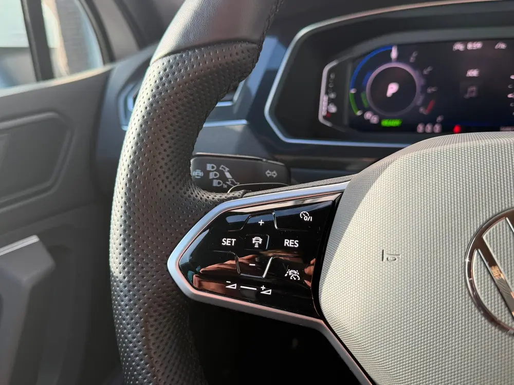 Volkswagen Tiguan 1.4 TSI eHybrid R-Line Business+ uit 2022, foto 15