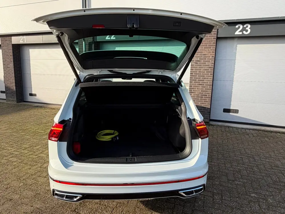 Volkswagen Tiguan 1.4 TSI eHybrid R-Line Business+ uit 2022, foto 9