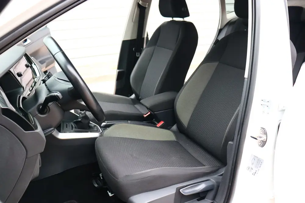 Volkswagen Polo 1.0 TSI Life Business O.a: Stoelverw, ACC, C uit 2022, foto 7