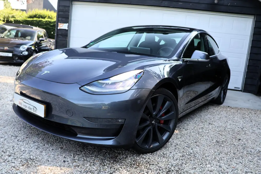 Tesla Model 3 Performance AWD 75 kWh uit 2019, foto 2