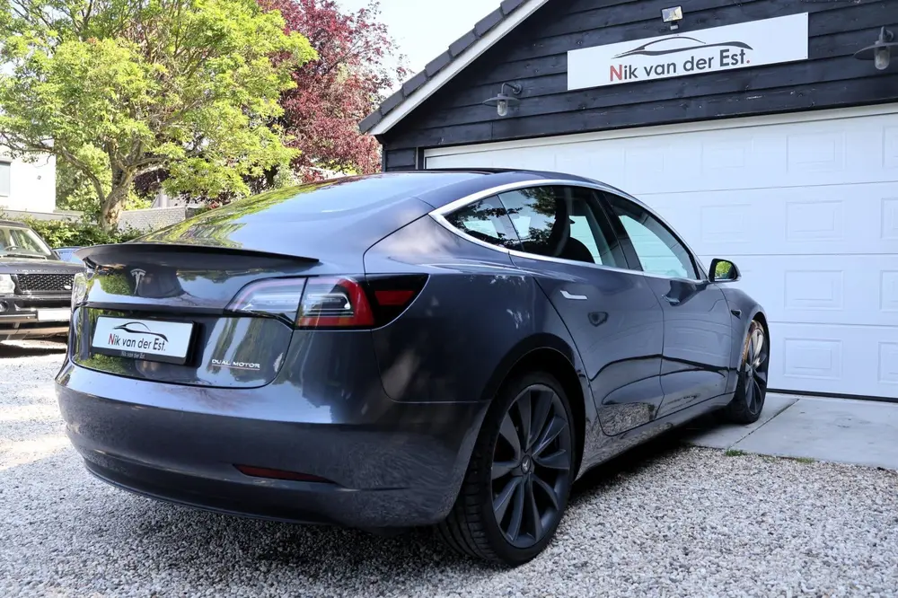 Tesla Model 3 Performance AWD 75 kWh uit 2019, foto 6