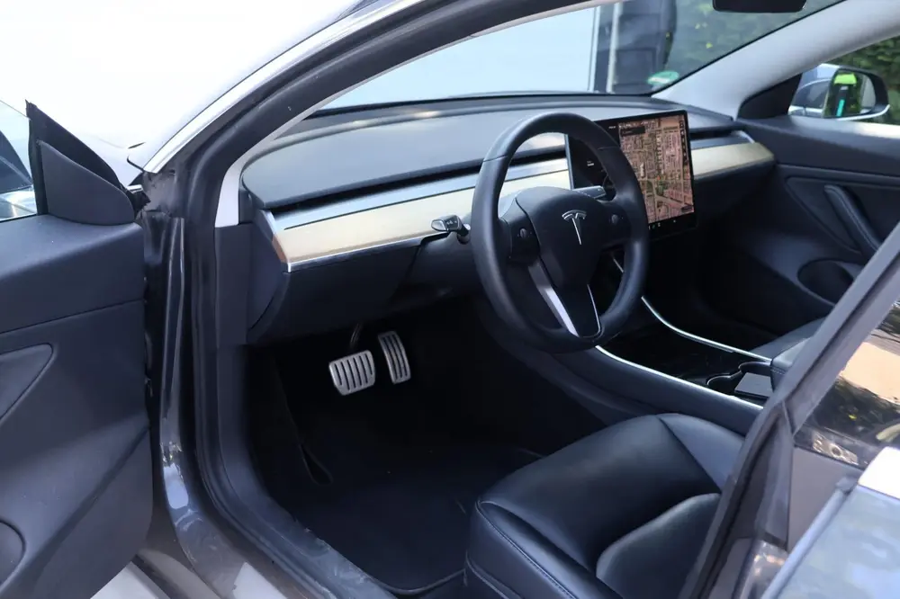 Tesla Model 3 Performance AWD 75 kWh uit 2019, foto 8