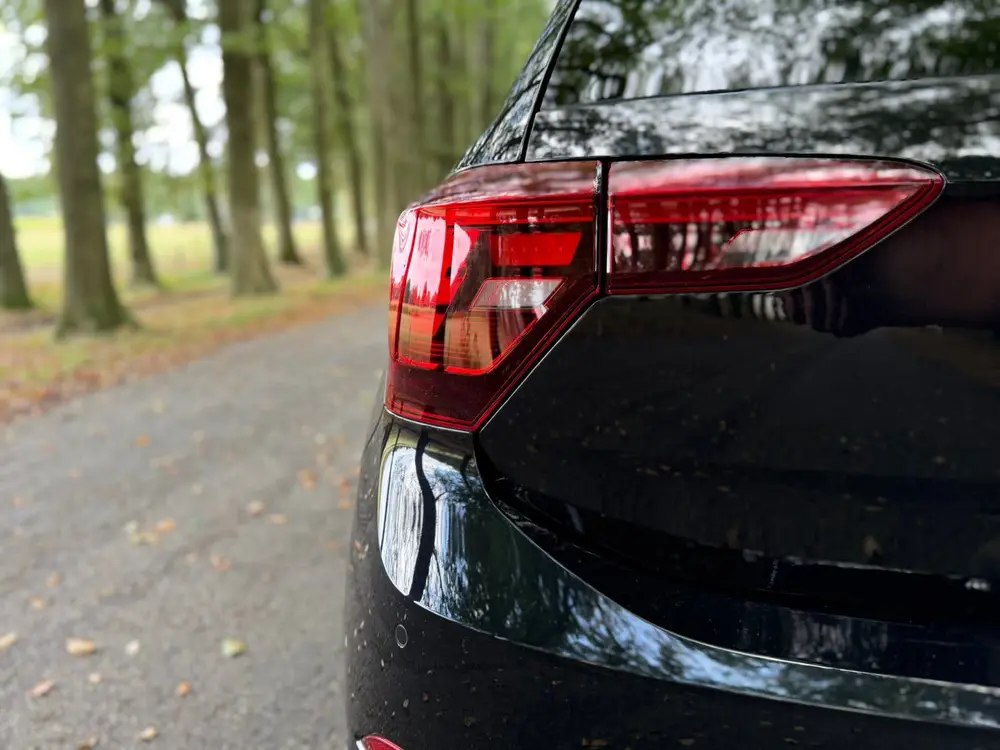 Volkswagen Polo 1.0 MOVE 80pk 2024 Zwart uit 2024, foto 12