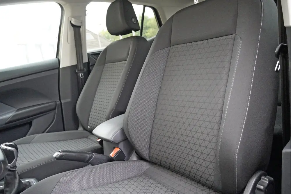 Volkswagen T-Cross 1.0 TSI Life Executive BJ2021 Lmv 16" | L uit 2021, foto 10
