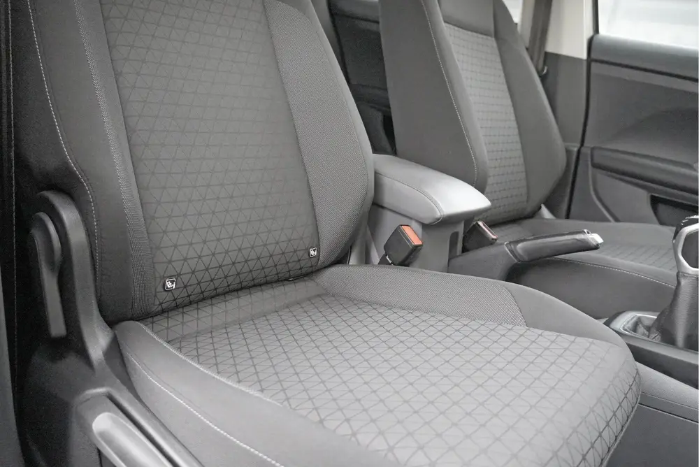 Volkswagen T-Cross 1.0 TSI Life Executive BJ2021 Lmv 16" | L uit 2021, foto 15