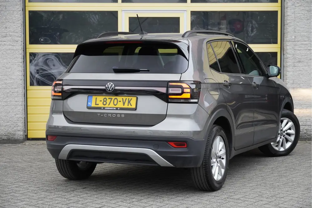 Volkswagen T-Cross 1.0 TSI Life Executive BJ2021 Lmv 16" | L uit 2021, foto 7