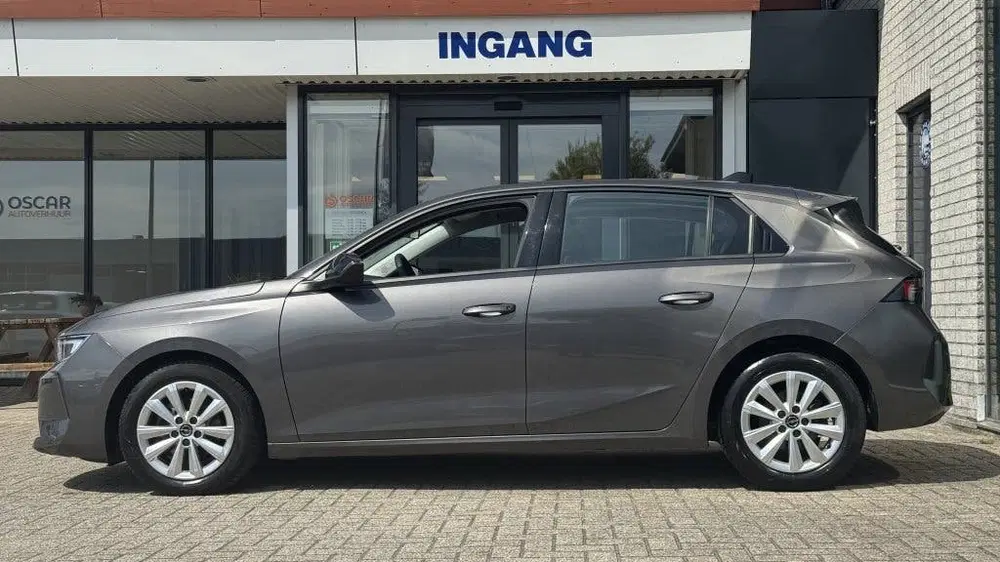 Opel Astra 1.2 Level 2 uit 2023, foto 2