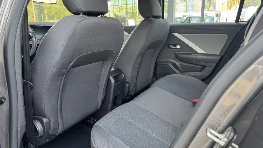 Opel Astra 1.2 Level 2 uit 2023, foto 9