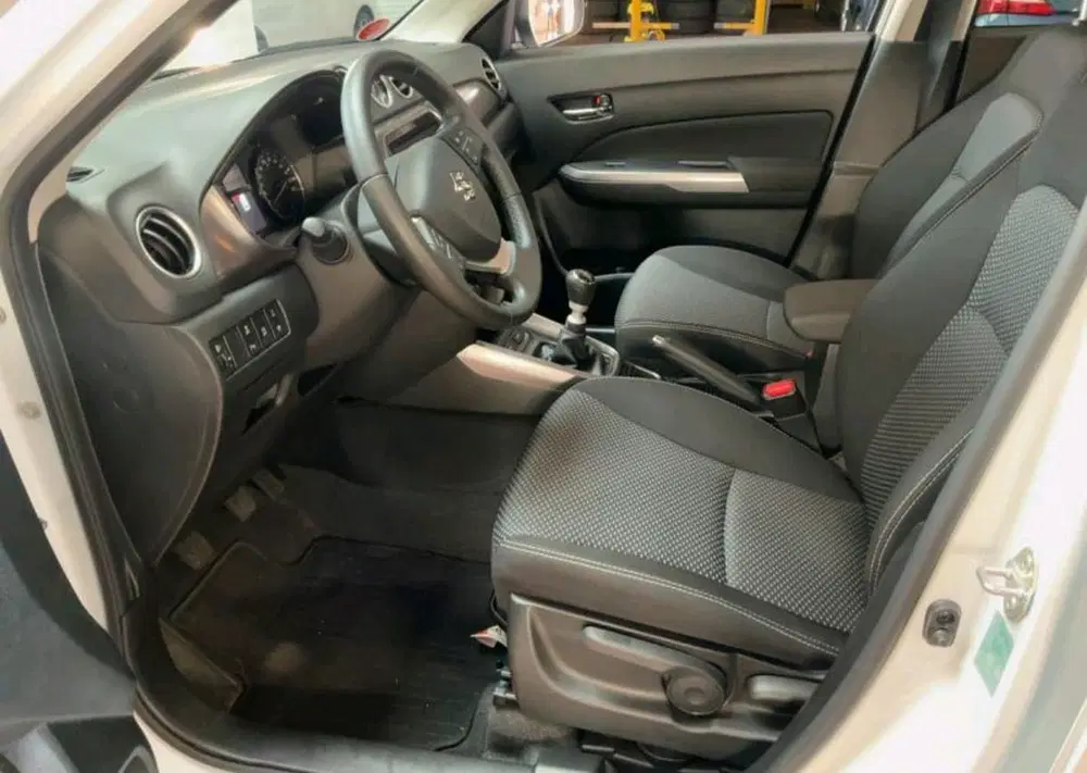 Suzuki Vitara 1.4 BOOSTERJET SMART HYBRID SELECT Keyless uit 2025, foto 11
