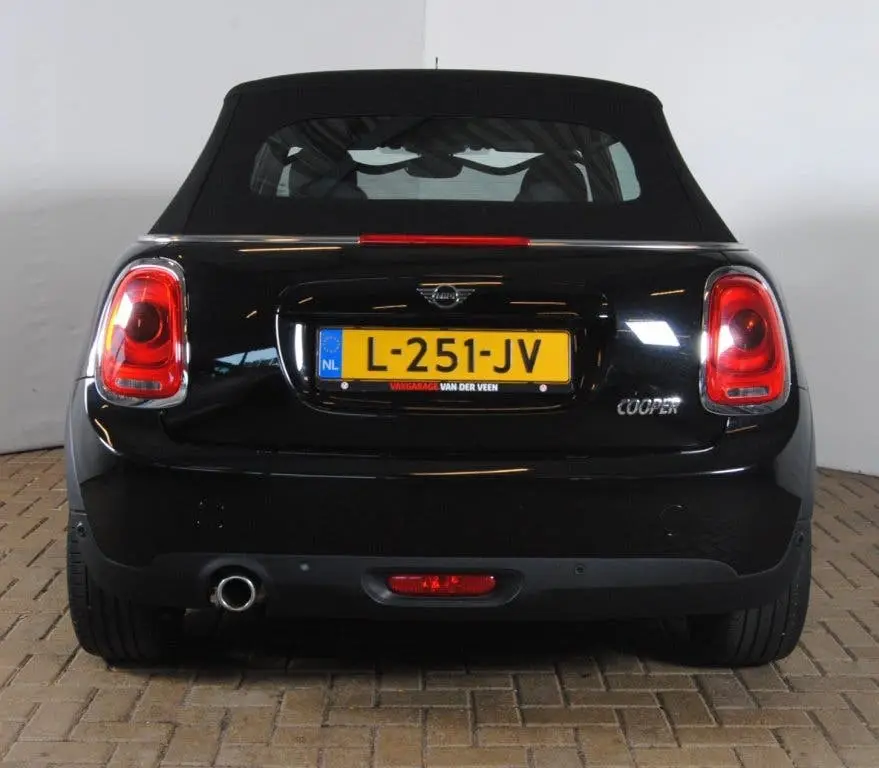 Mini Cabrio 1.5 Cooper Salt uit 2019, foto 7