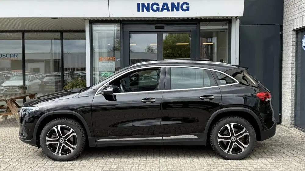 Mercedes-Benz EQA 250 Luxury Line uit 2022, foto 2