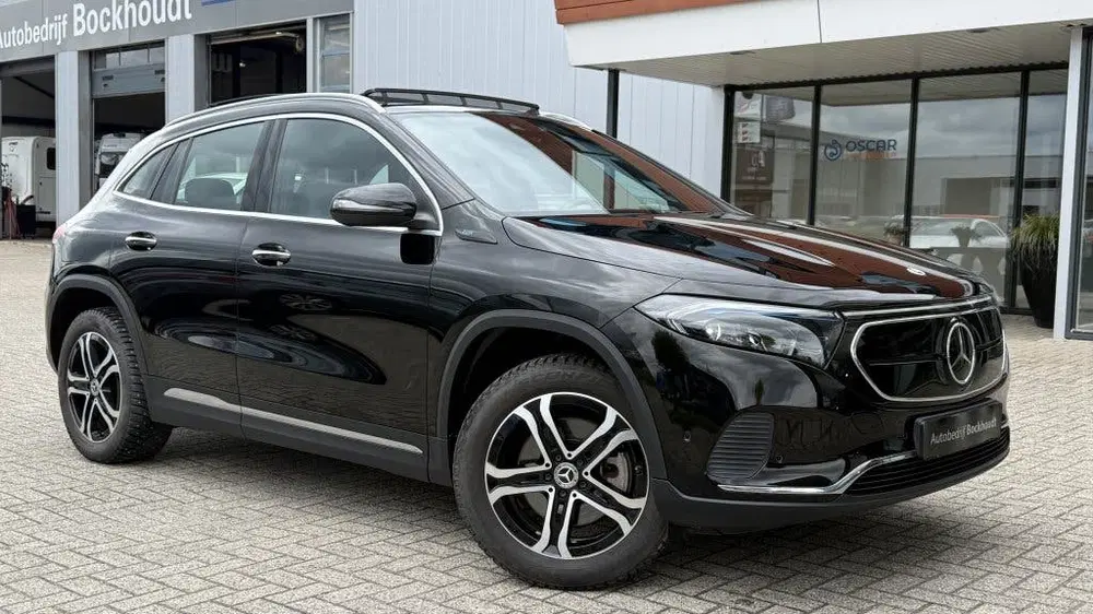 Mercedes-Benz EQA 250 Luxury Line uit 2022, foto 4