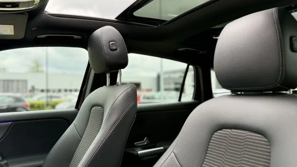 Mercedes-Benz EQA 250 Luxury Line uit 2022, foto 9