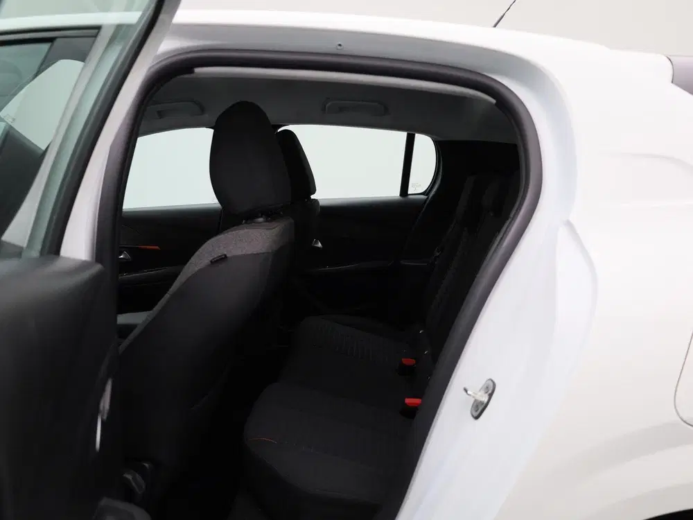 Peugeot 208 1.2 PureTech Active Pack Automaat uit 2022, foto 10