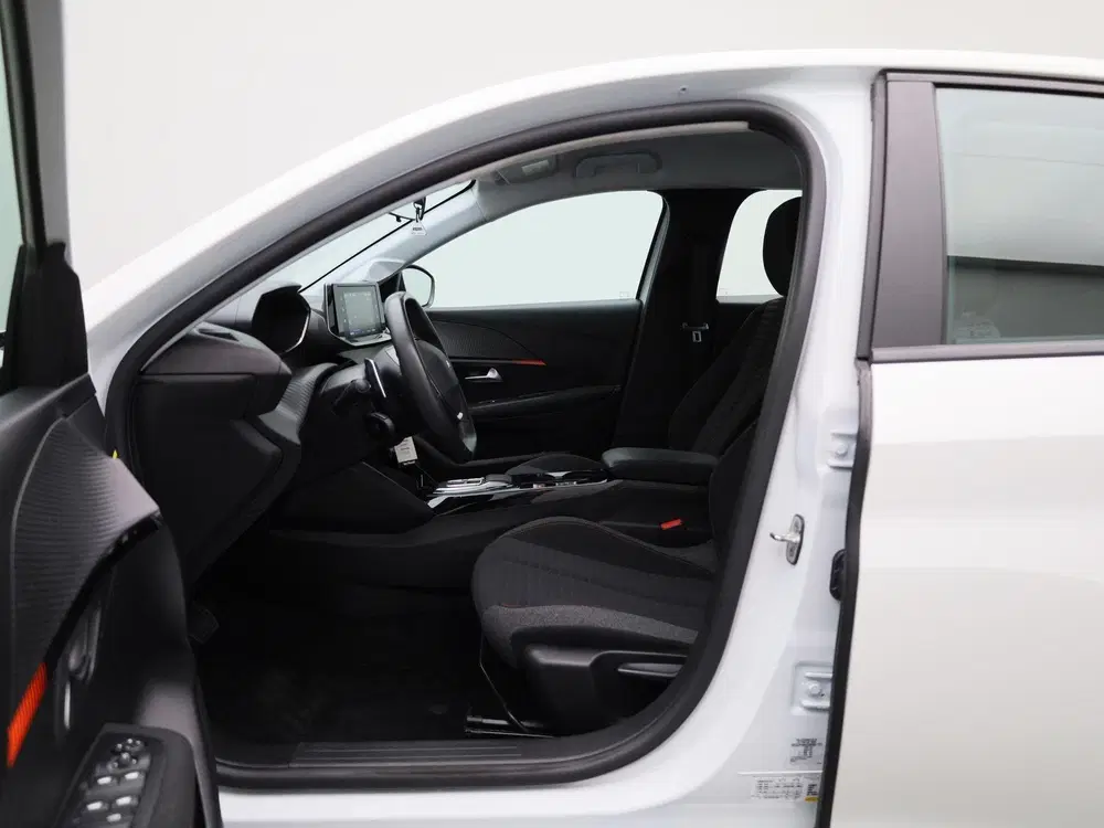 Peugeot 208 1.2 PureTech Active Pack Automaat uit 2022, foto 9