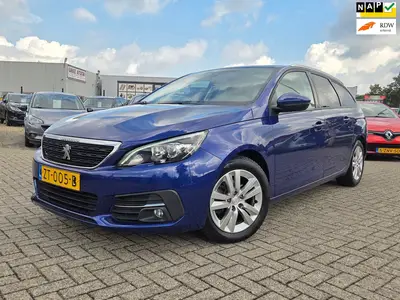 Peugeot 308 1.2 PureTech Blue Lease Executive uit 2019