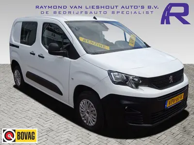 Peugeot Partner 1.2 PureTech Pro BENZINE AIRCO NAVI CRUISE uit 2022