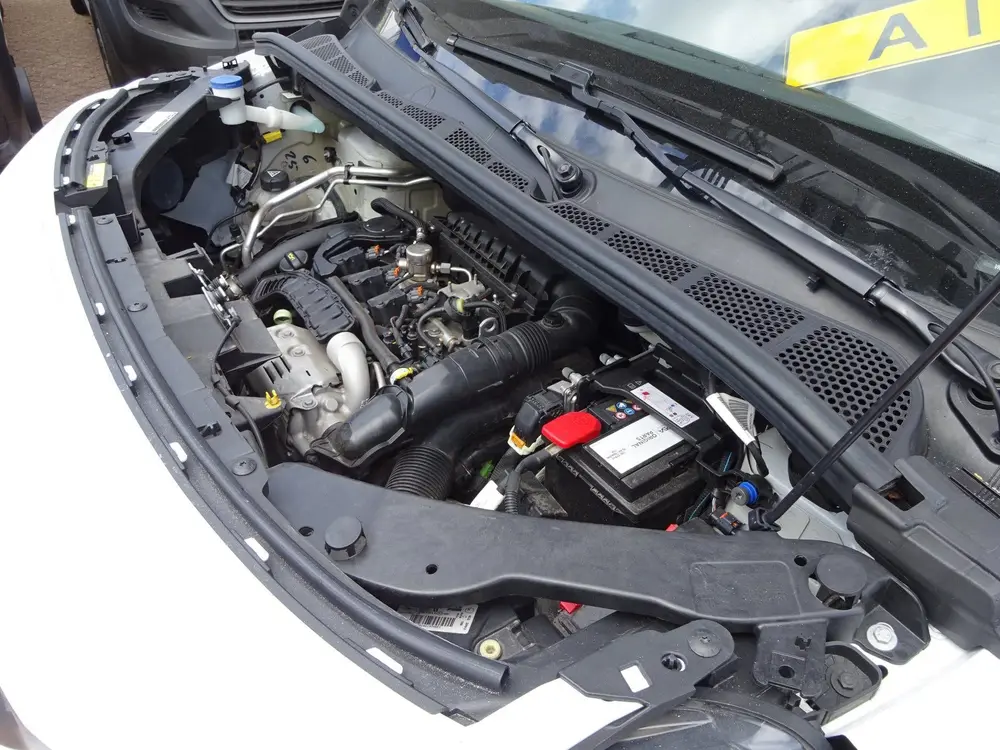 Peugeot Partner 1.2 PureTech Pro BENZINE AIRCO NAVI CRUISE uit 2022, foto 8