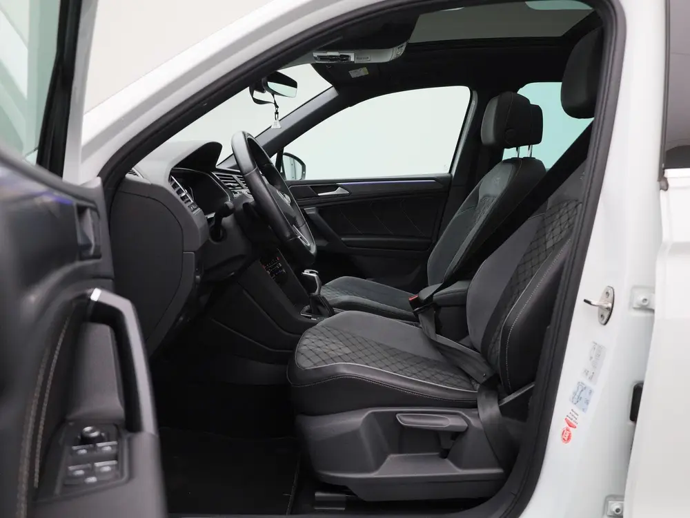 Volkswagen Tiguan 1.4 TSI eHybrid R-Line Business+ 245 PK| P uit 2023, foto 11