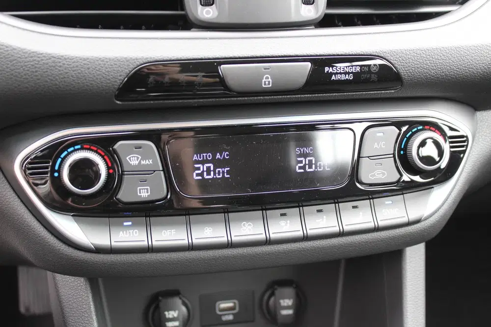 Hyundai i30 1.0 T-GDi MHEV Comfort Smart uit 2024, foto 12
