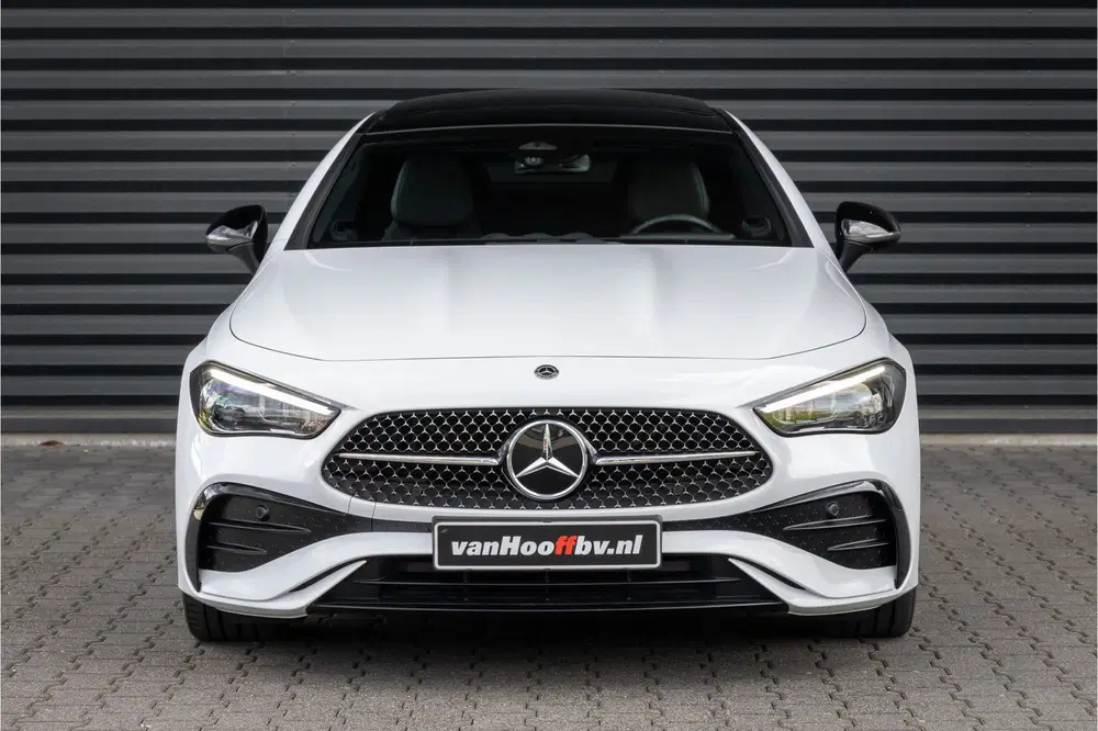 Mercedes-Benz CLE CLE Coupé 200 AMG Line 20'' uit 2024, foto 3