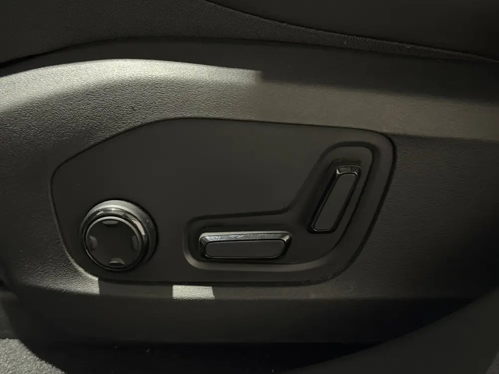 Polestar 4 Long Range Single motor 100 kWh uit 2024, foto 15