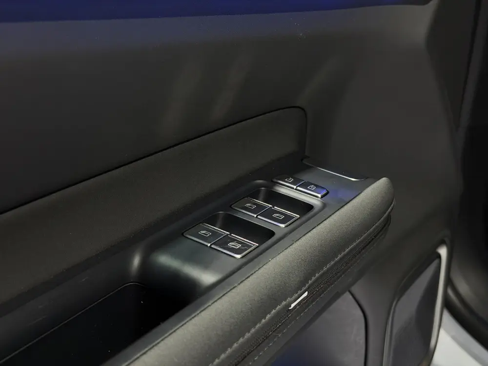 Polestar 4 Long Range Single motor 100 kWh uit 2024, foto 17