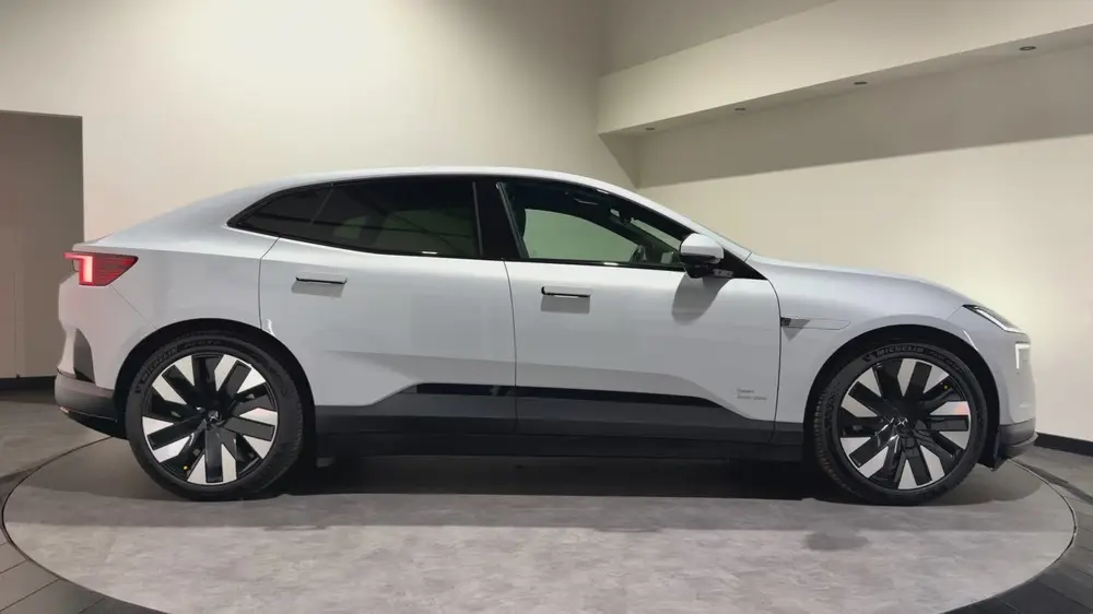 Polestar 4 Long Range Single motor 100 kWh uit 2024, foto 2
