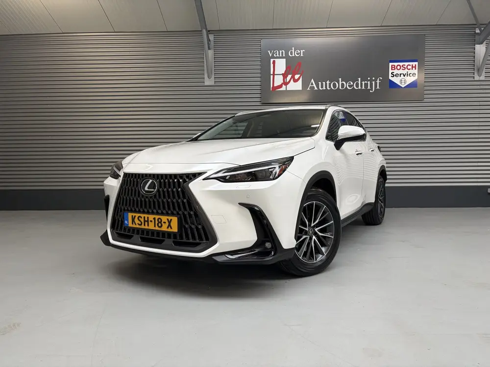 Lexus NX 450h+ AWD LUXERY TREKH uit 2025