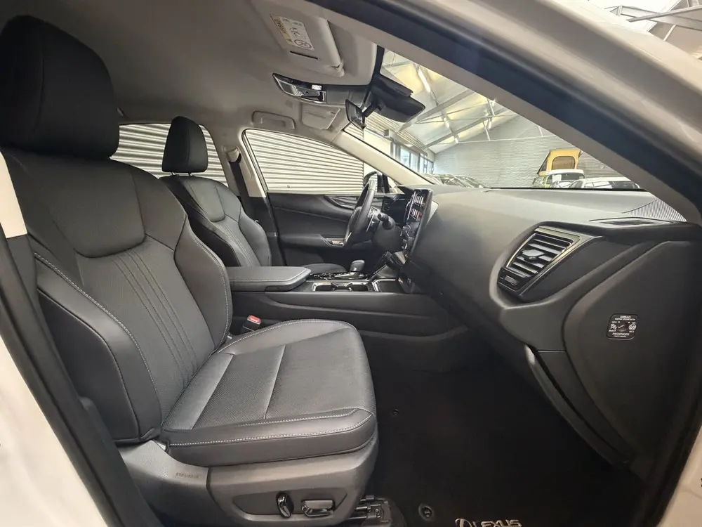 Lexus NX 450h+ AWD LUXERY TREKH uit 2025, foto 11