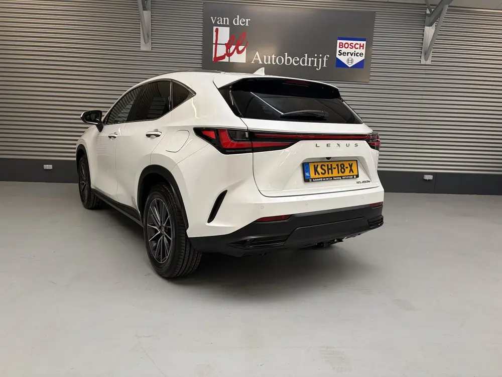 Lexus NX 450h+ AWD LUXERY TREKH uit 2025, foto 4