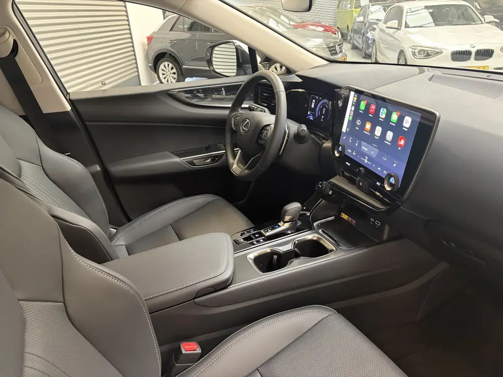 Lexus NX 450h+ AWD LUXERY TREKH uit 2025, foto 8