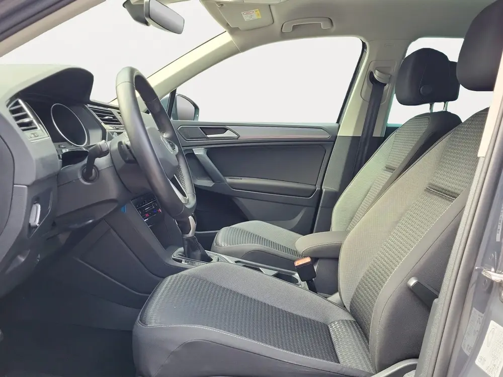 Volkswagen Tiguan 1.5 TSI Life Business uit 2022, foto 10