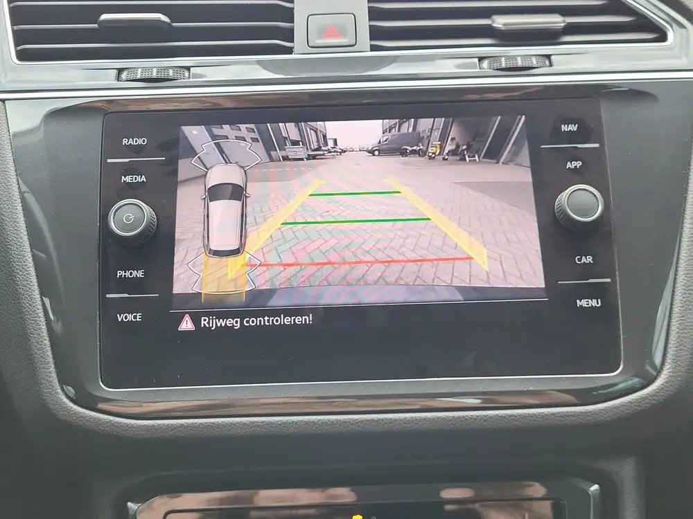 Volkswagen Tiguan 1.5 TSI Life Business uit 2022, foto 17