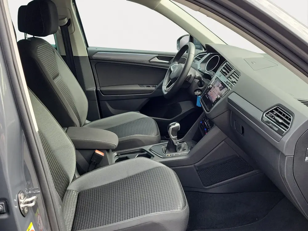 Volkswagen Tiguan 1.5 TSI Life Business uit 2022, foto 19