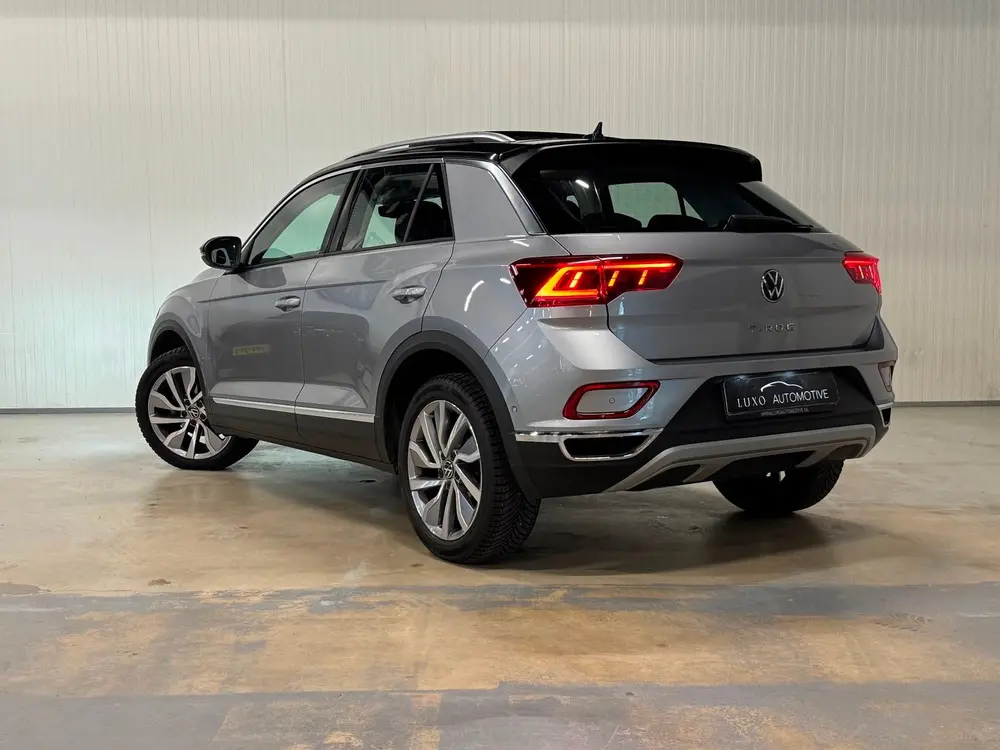 Volkswagen T-Roc 1.5 TSI Style | PANO | IQ LIGHTS | BEATS AU uit 2022, foto 2